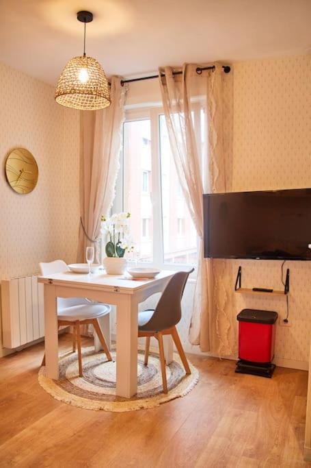 Studio Exotic - Proche Gare - Wifi - Netflix Amiens Buitenkant foto